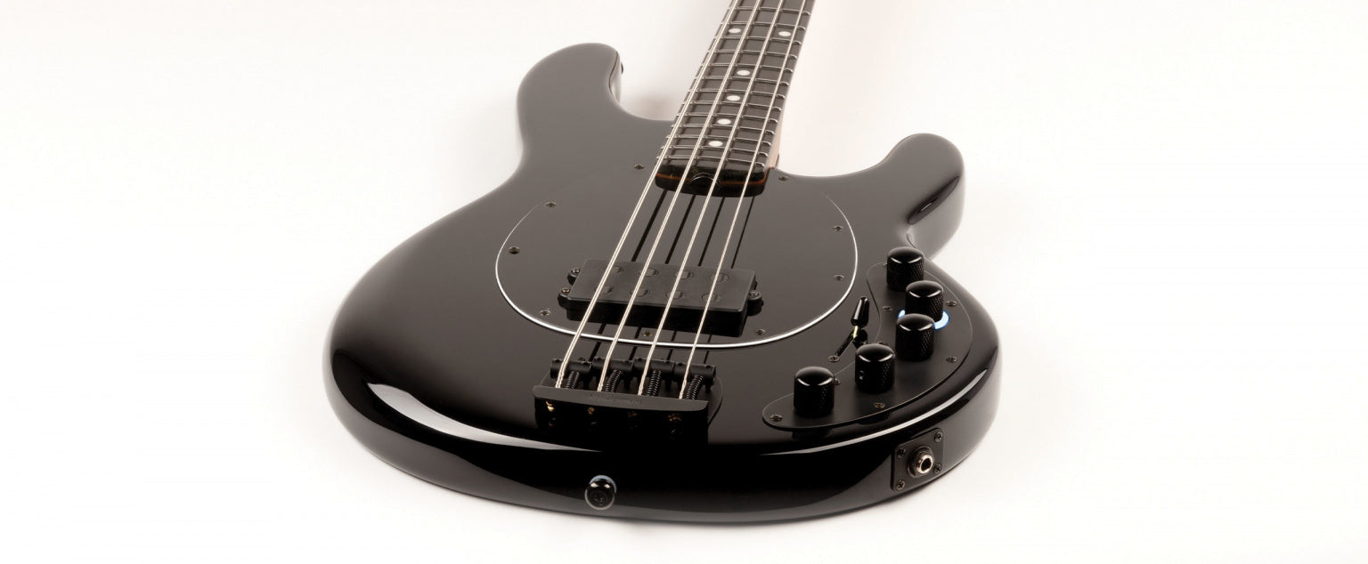 Music Man USA Stingray DarkRay Bass Obsidian Black, Roasted Maple