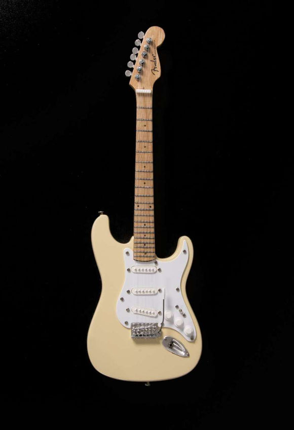 Axe Heaven Fender Licensed Cream Strat 1/4 scale Collectible FS-013