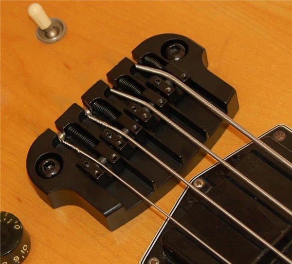 Hipshot Supertone 4-string Bass Bridge Gibson/Epi 3 point Black