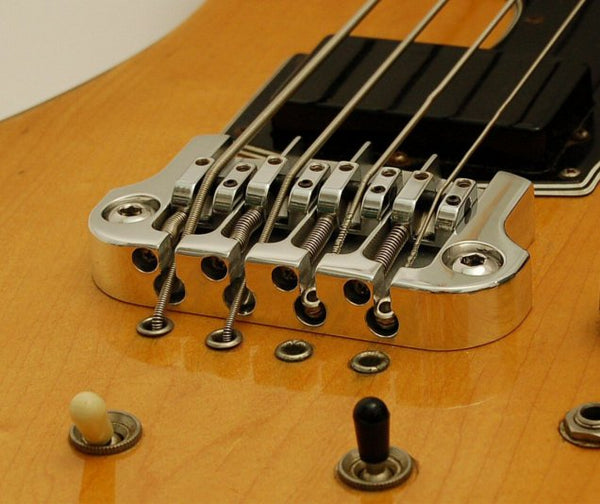 Hipshot Supertone 4-string Bass Bridge Gibson/Epi 3 point Chrome